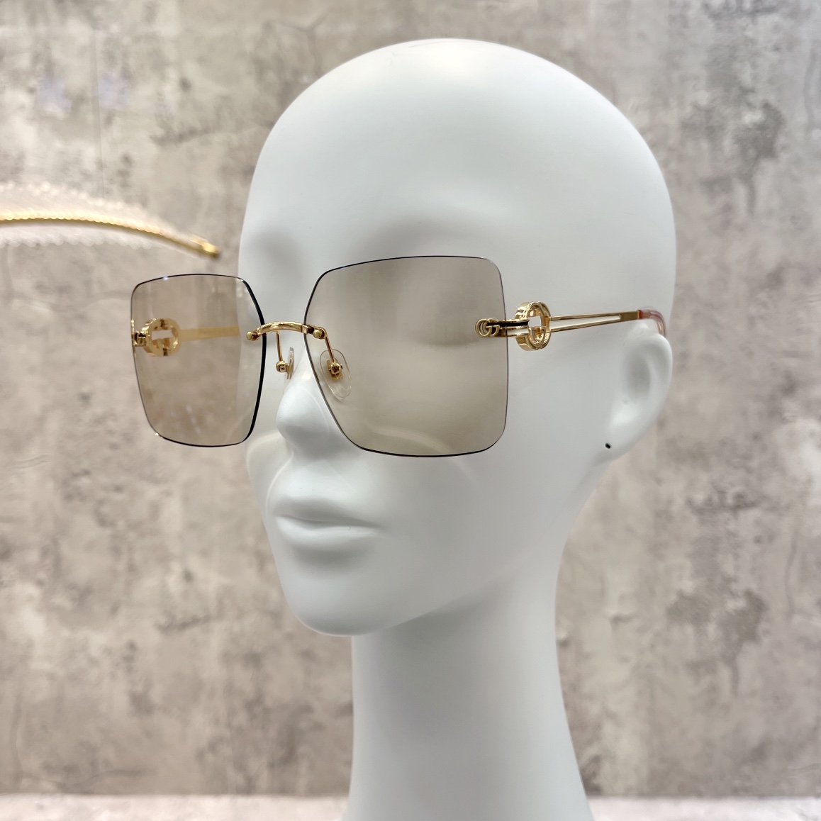 Replica Gucci square pinleg sunglasses