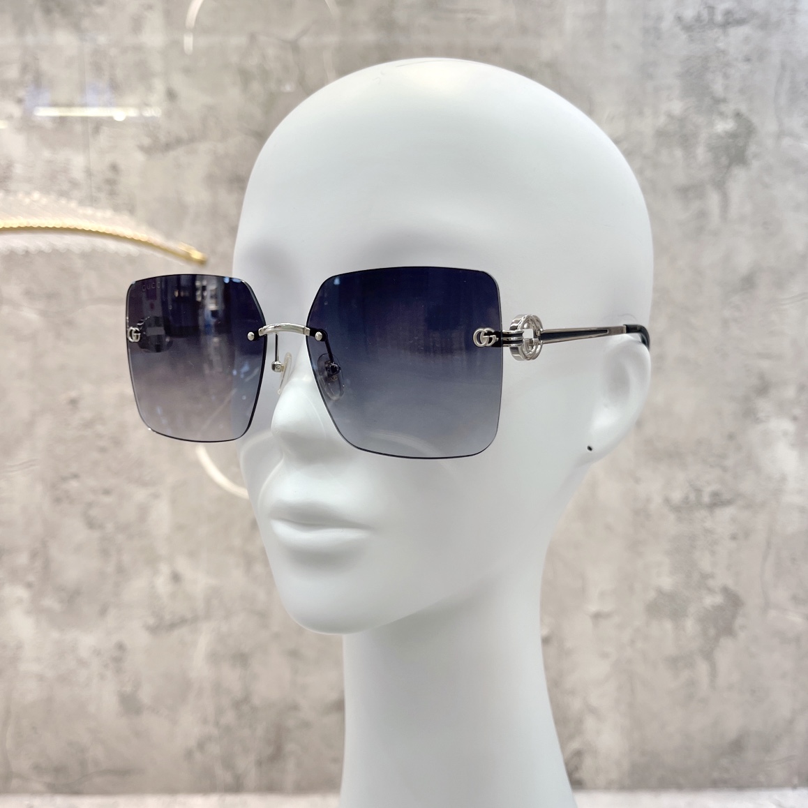 Replica Gucci square pinleg sunglasses