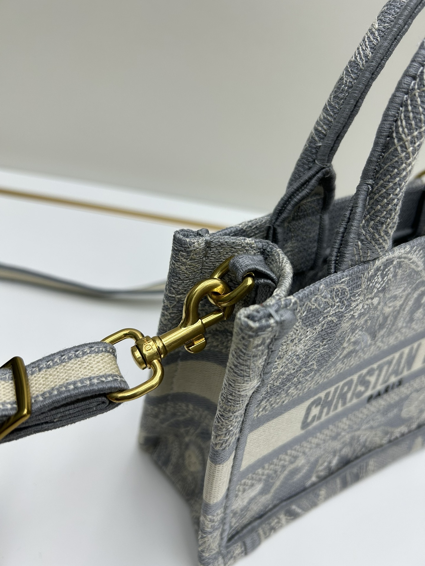Replica Dior Paris logo Dior Book Tote handbag