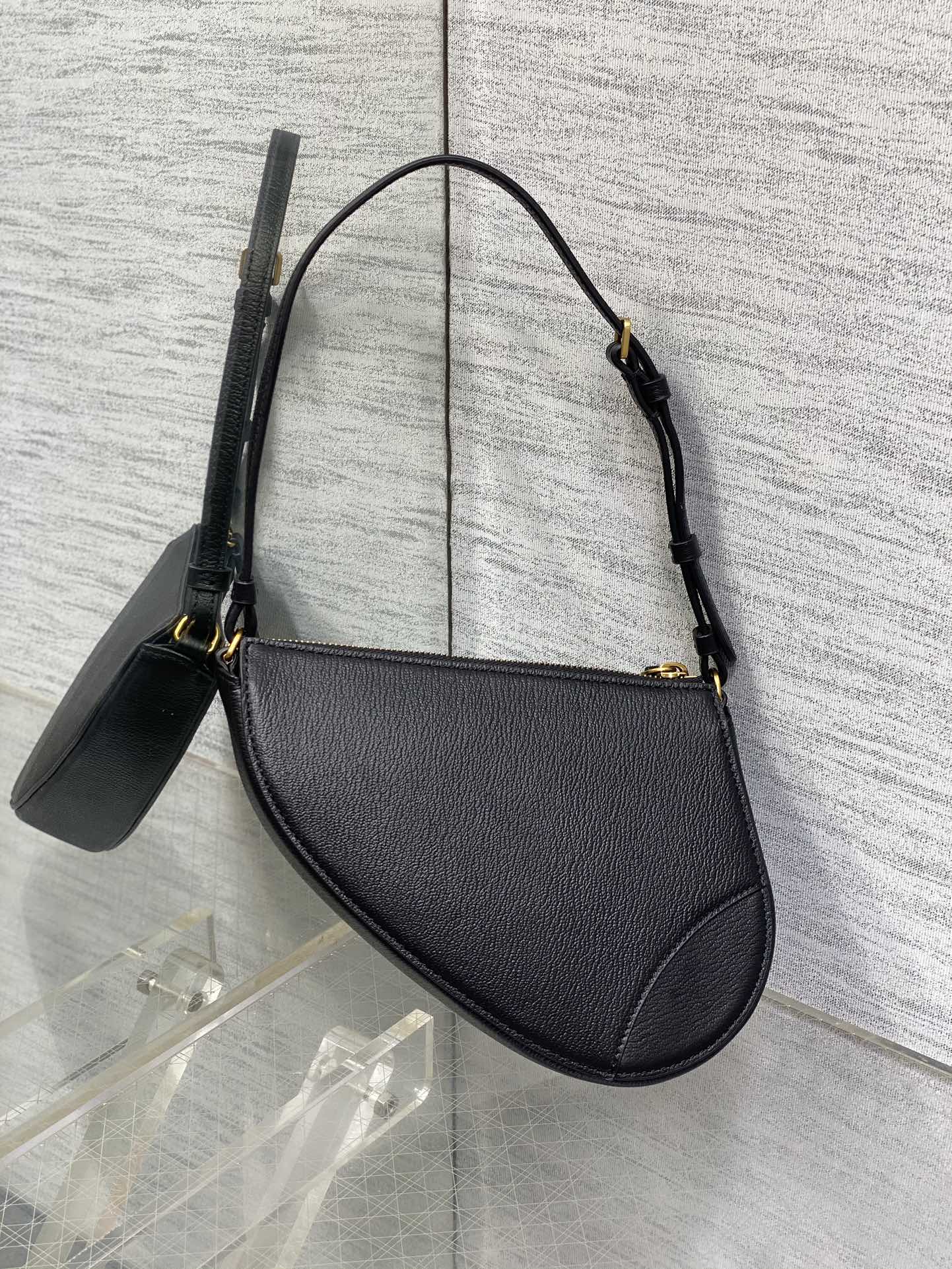 Replica Dior24 new underarm saddle bag