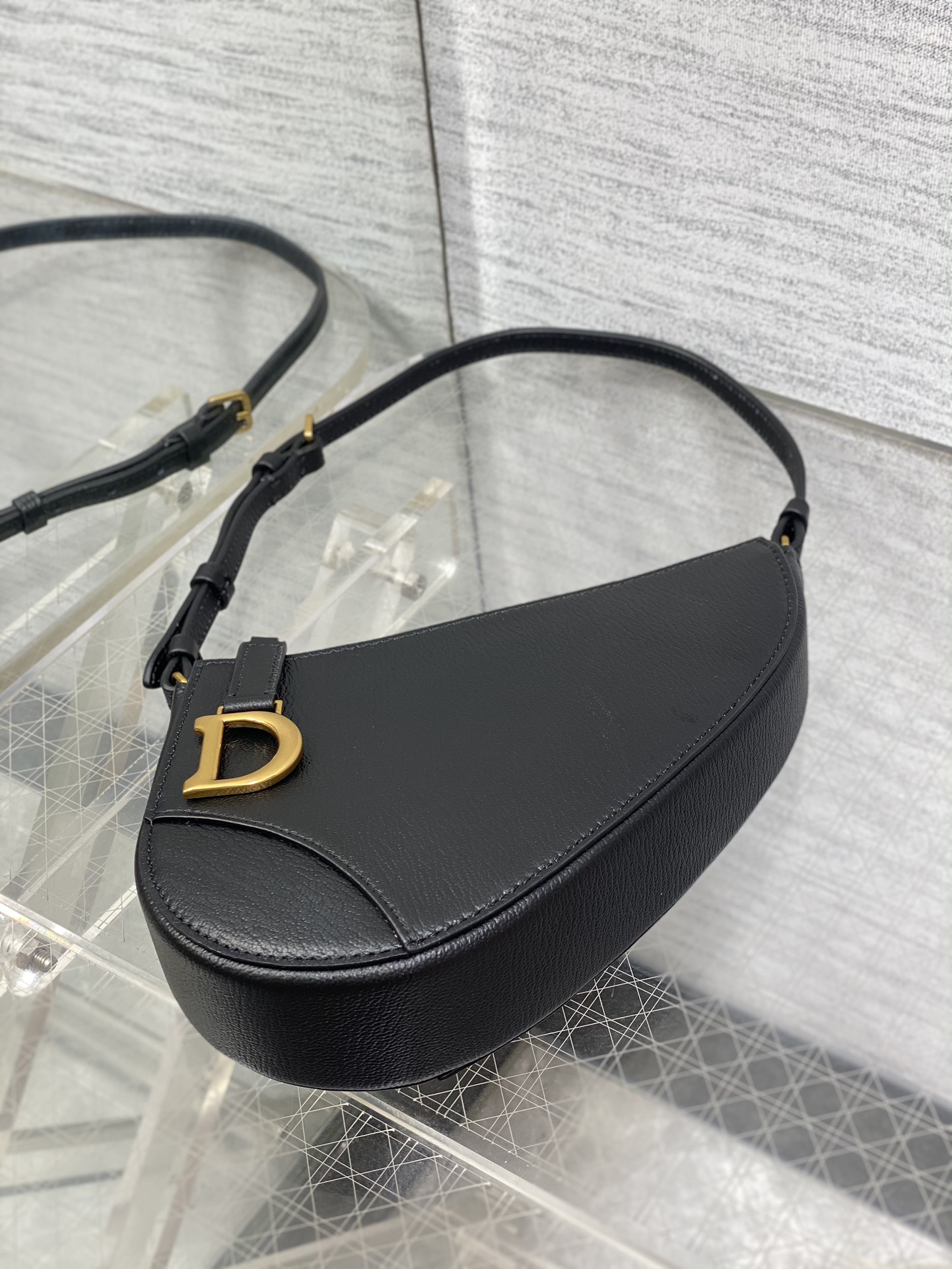 Replica Dior24 new underarm saddle bag