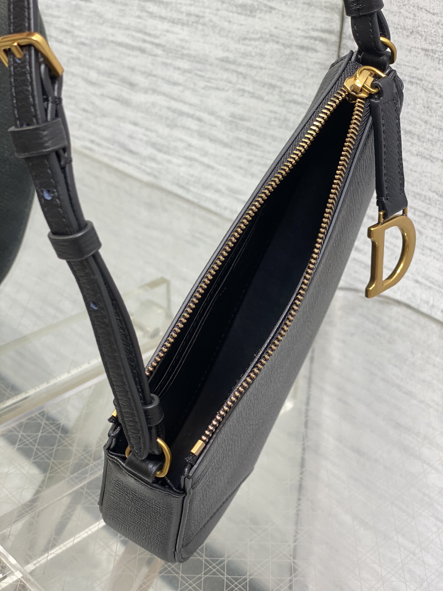 Replica Dior24 new underarm saddle bag