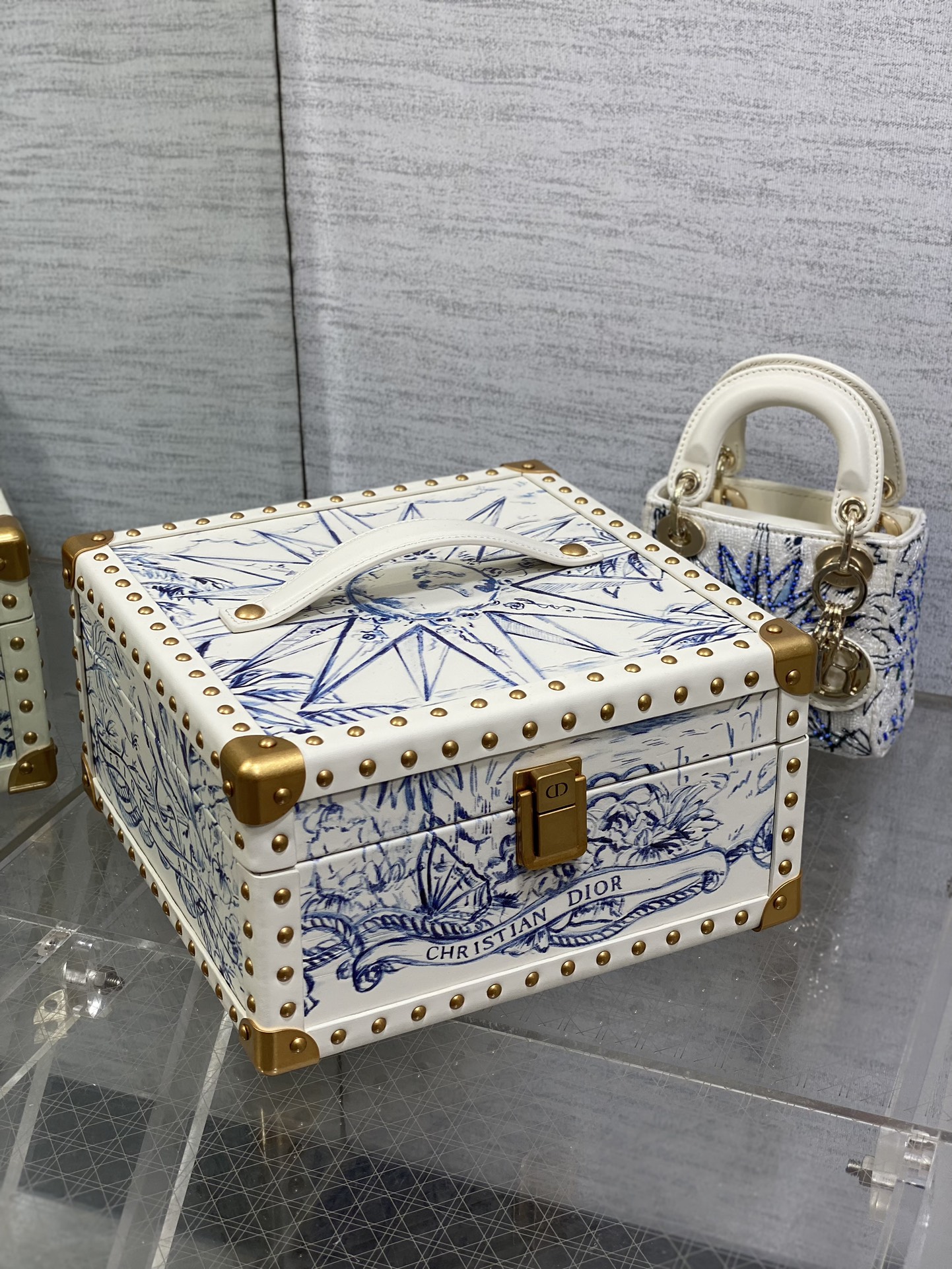 Replica LadyDior Ultra Mini Limited Edition set blue hardcase