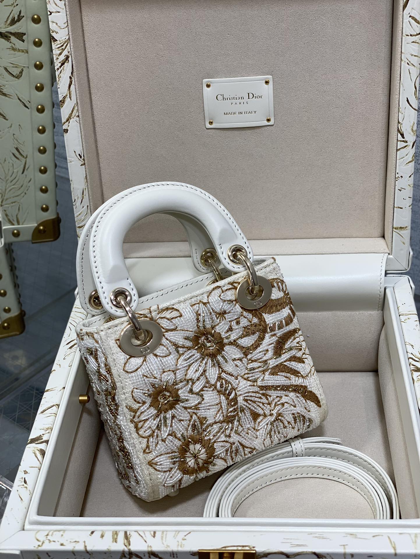 Replica LadyDior Ultra Mini Limited Edition set gold hard case