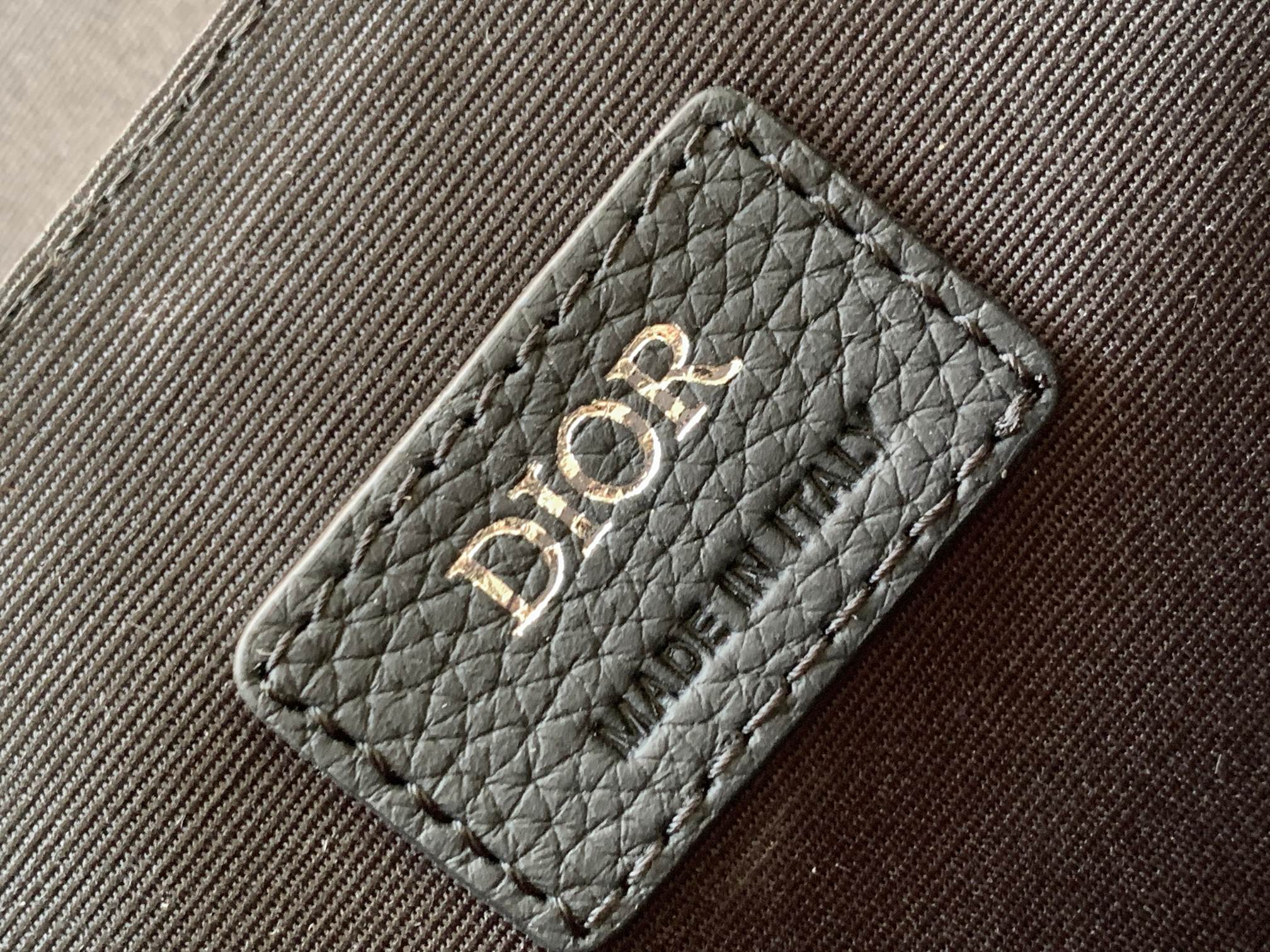 Replica Dior Hit the Road handbag