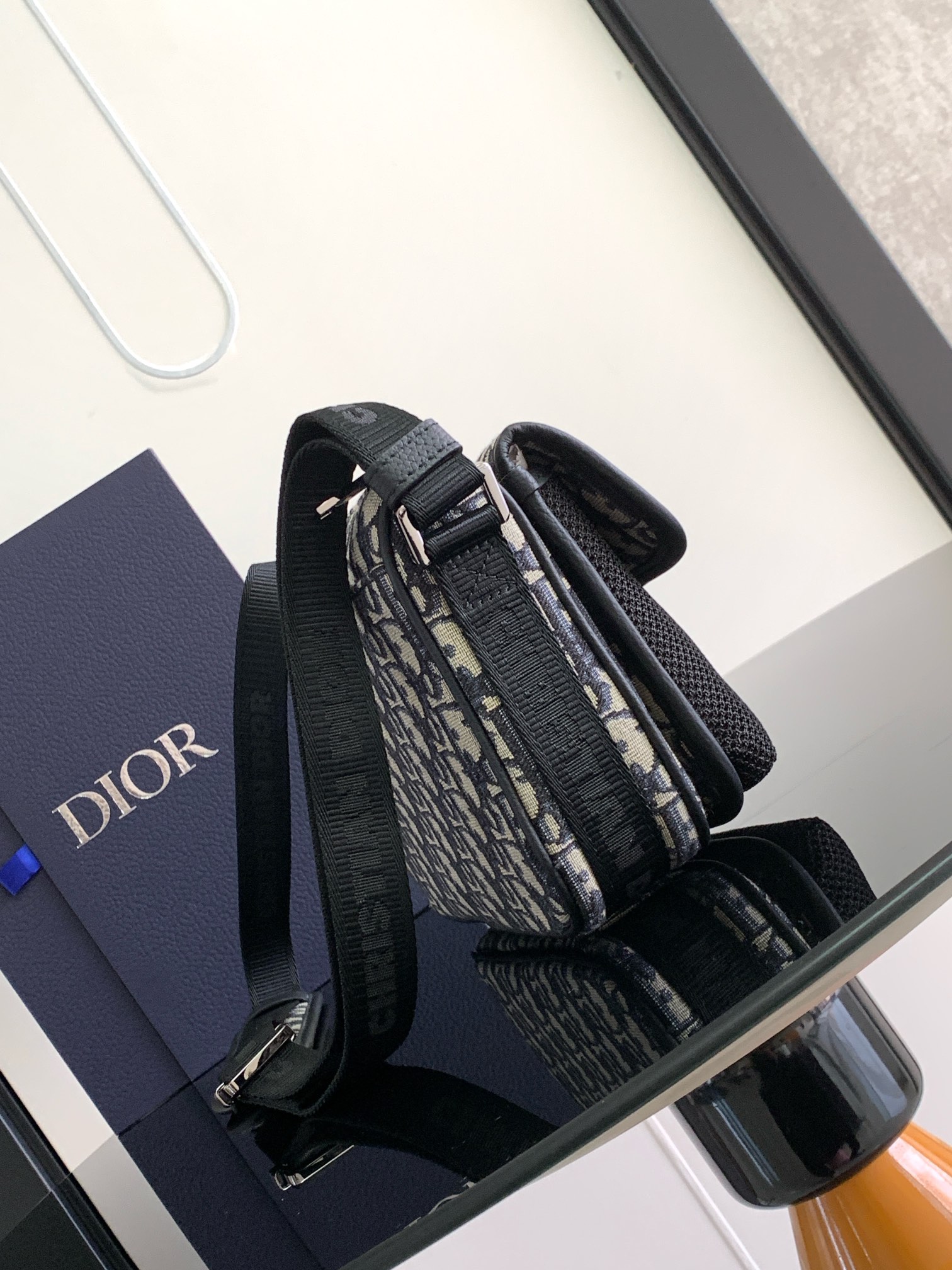 Replica Dior 8 Handbag with Black Oblique printing