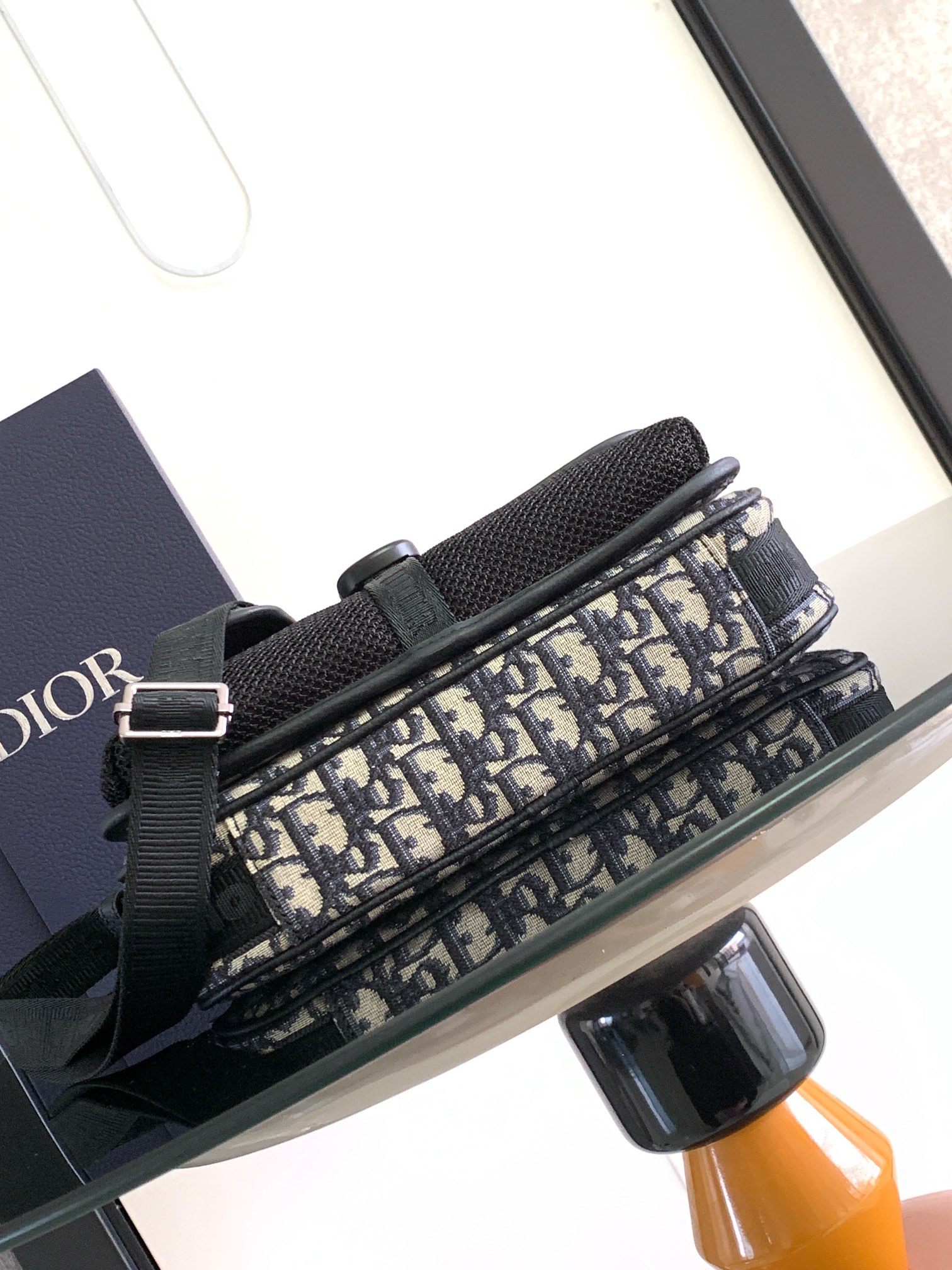 Replica Dior 8 Handbag with Black Oblique printing