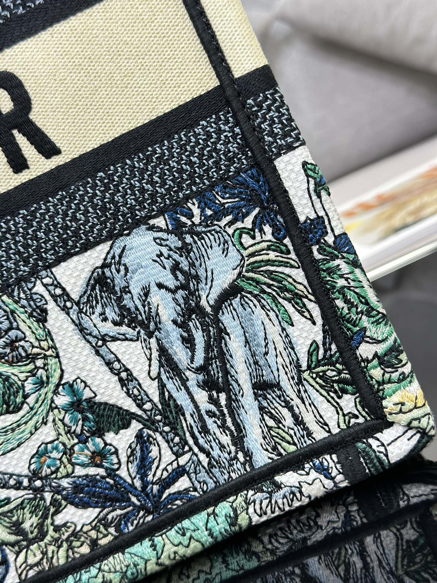 Replica DIOR Etoile de Voyage pattern embroidery bag