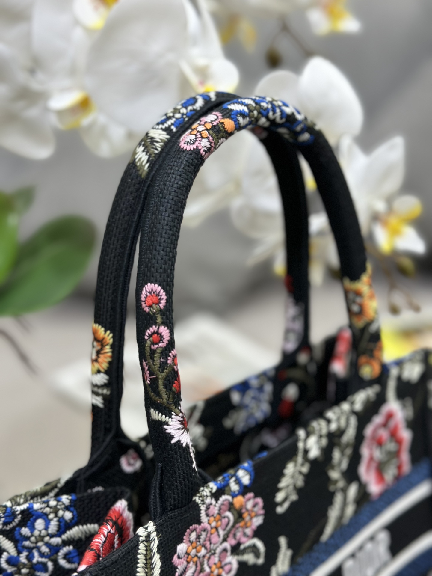 Replica Dior Petites Fleurs pattern embroidery bag