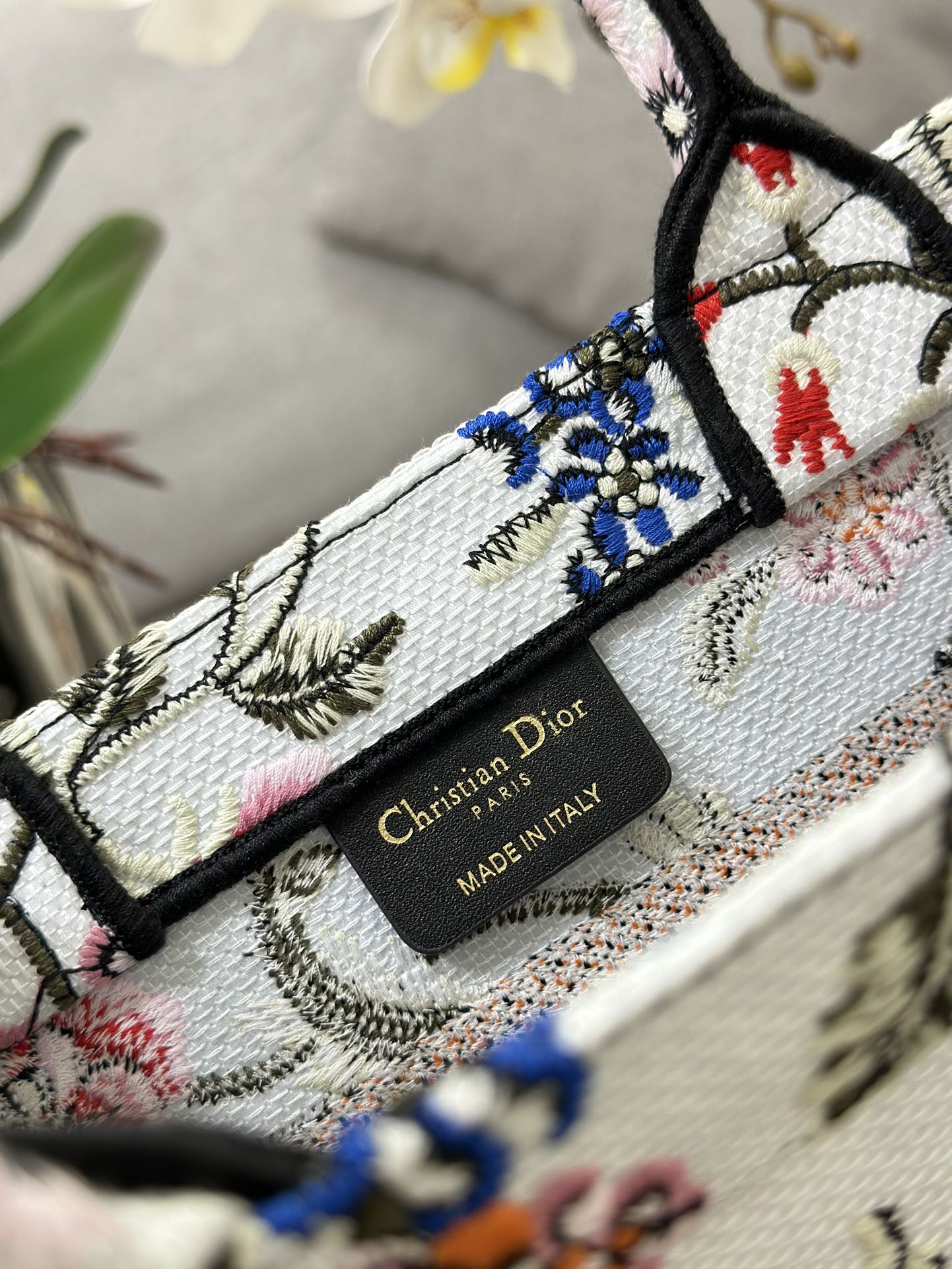 Replica Dior Petites Fleurs pattern embroidery bag