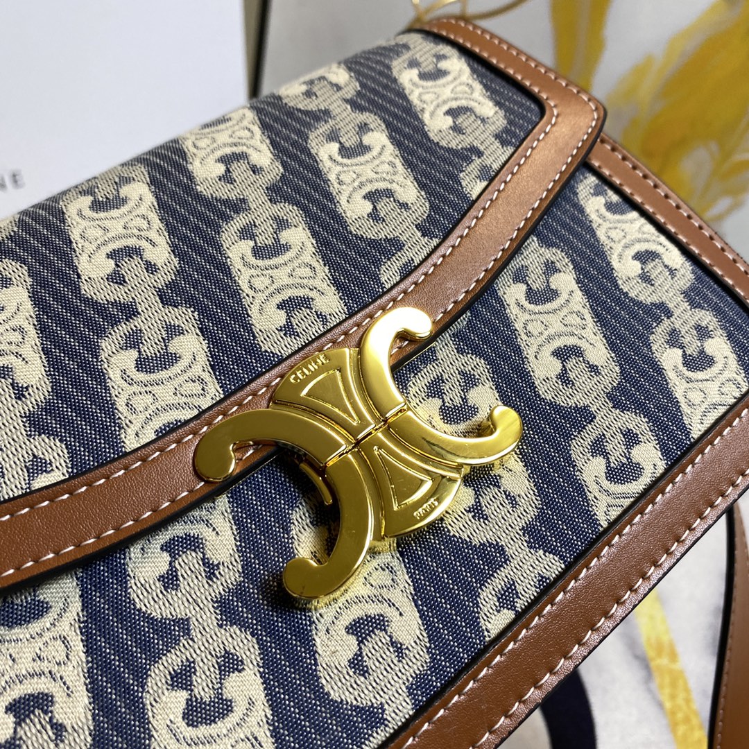 Replica celine Triomphe Handbags