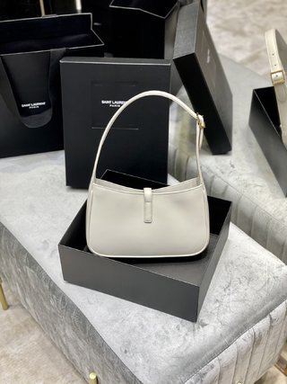 Replica YSL Le5A7 Bagr Handbags