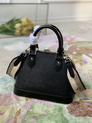 Replica Louis Vuitton Alma BB Handbags