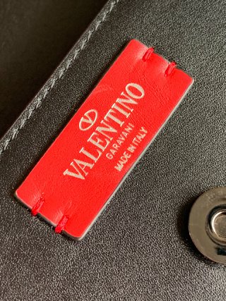 Replica Valentino Garavani Supervee Handbags