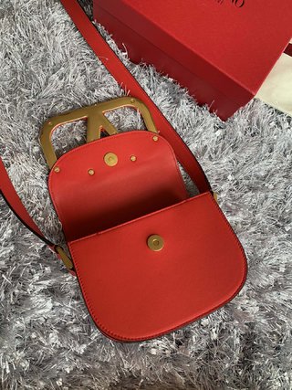 Replica Valentino Garavani Supervee Handbags