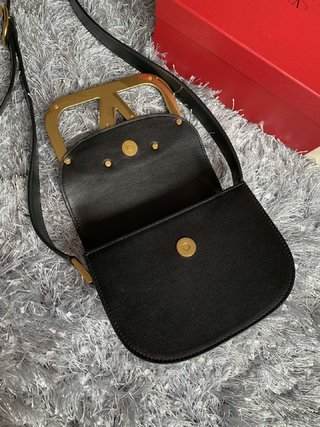 Replica Valentino Garavani Supervee Handbags