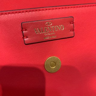 Replica Valentino Garavani Supervee Handbags