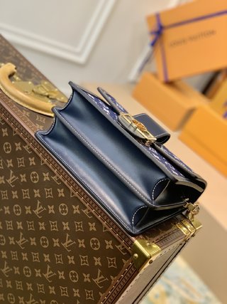 Replica Louis Vuitton Dauphine Handbags