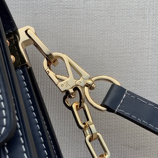 Replica Louis Vuitton Dauphine Handbags