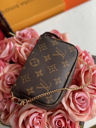 Replica Louis Vuitton  MINI POCHETTE ACCESSORIES Handbags