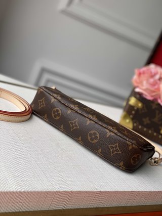 Replica Louis Vuitton Pochettep Accessories Mila Handbags