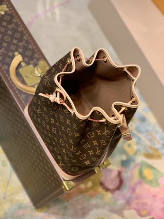 Replica Louis Vuitton  NéoNoé BB Handbags