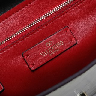 Replica Valentino Garavani Vcase Handbags