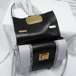 Replica Valentino Garavani Vring Handbags