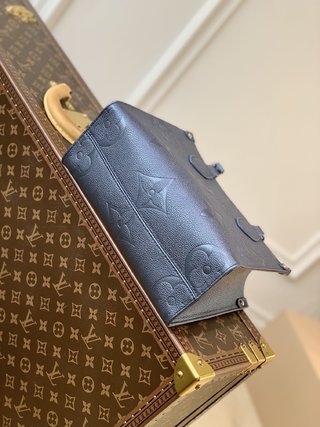 Replica Louis Vuitton Onthego Handbags