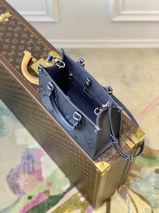 Replica Louis Vuitton Onthego Handbags