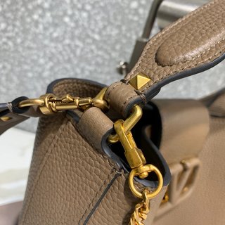 Replica Valentino Garavani Vsling Handbags