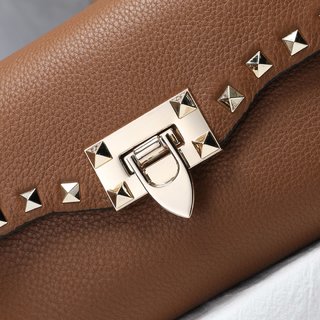 Replica Valentino Garavani Rockstud Handbags