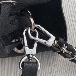 Replica Louis Vuitton Bella Handbags