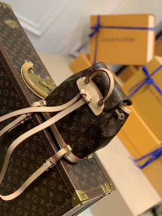 Replica Louis Vuitton Bosphre Handbags