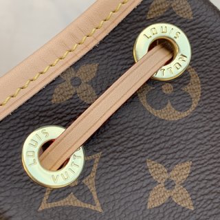 Replica Louis Vuitton Bosphre Handbags