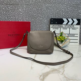 Replica Valentino Garavani VRING Handbags