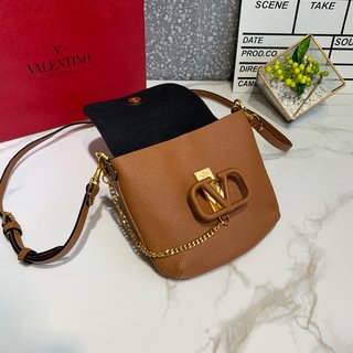 Replica Valentino Garavani VRING Handbags