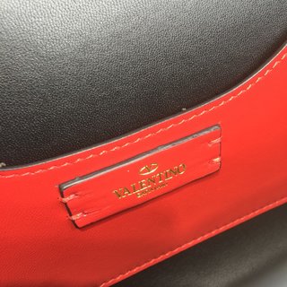 Replica Valentino Garavani Vcase Handbags