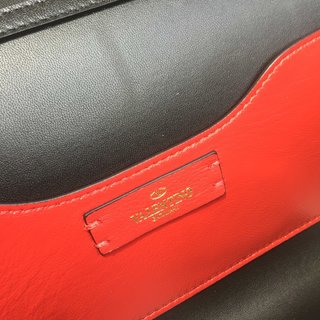 Replica Valentino Garavani Vcase Handbags