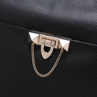 Replica Valentino Garavani rockstud Handbags