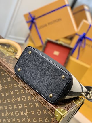 Replica Louis Vuitton Cruiser Handbags