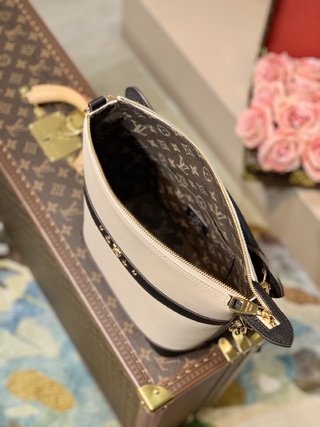 Replica Louis Vuitton Cruiser Handbags