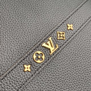 Replica Louis Vuitton Cruiser Handbags