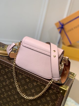 Replica Louis Vuitton Lockme Tender Handbags