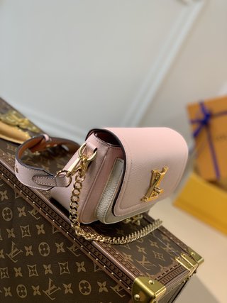 Replica Louis Vuitton Lockme Tender Handbags