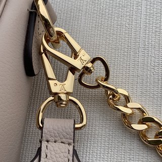 Replica Louis Vuitton Lockme Tender Handbags