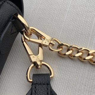 Replica Louis Vuitton Lockme Tender Handbags