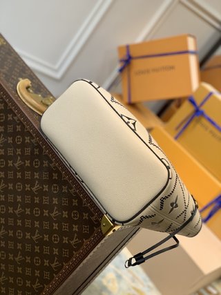 Replica Louis Vuitton Neverfull Handbags