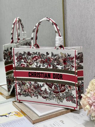 Replica Dior Book Tote Handbags