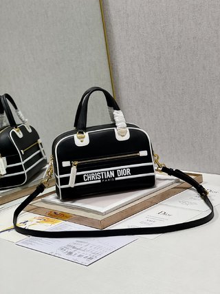 Replica Dior Paris Handbags